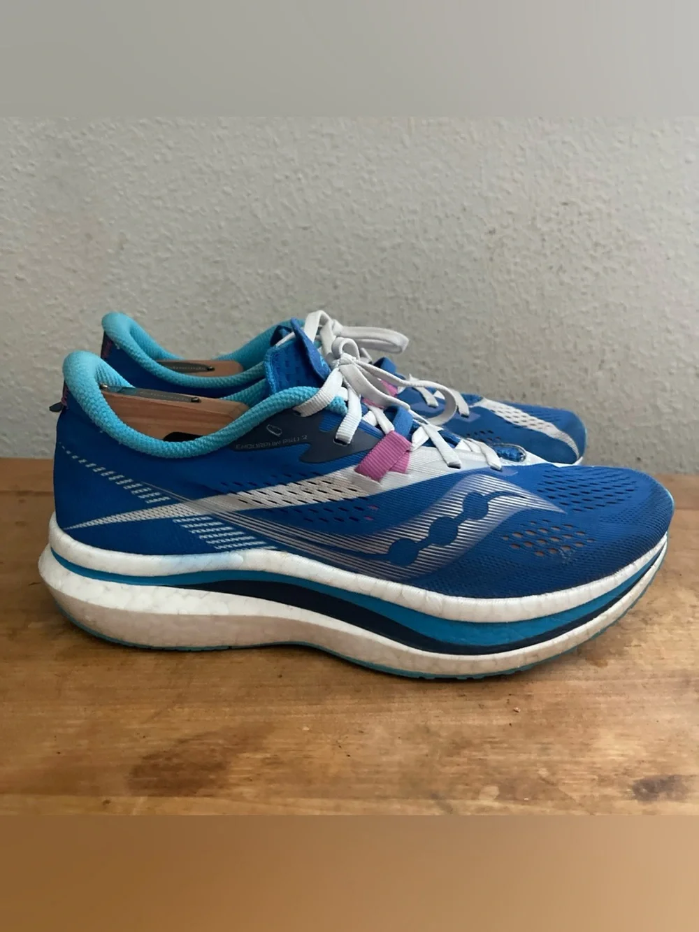 Saucony Women's S10687-30 Endorphin Pro 2 Running Sneaker Shoes Blue/White 8.5